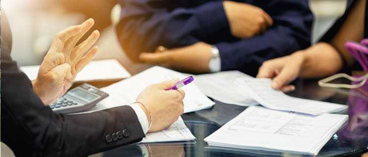 Broker celny - czy są potrzebne usługi pośrednika