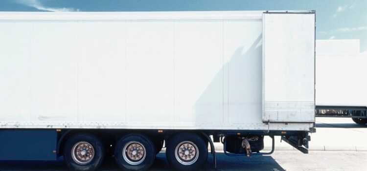 JAKIE TOWARY WYMAGAJĄ TRANSPORTU W TEMPERATURZE KONTROLOWANEJ?